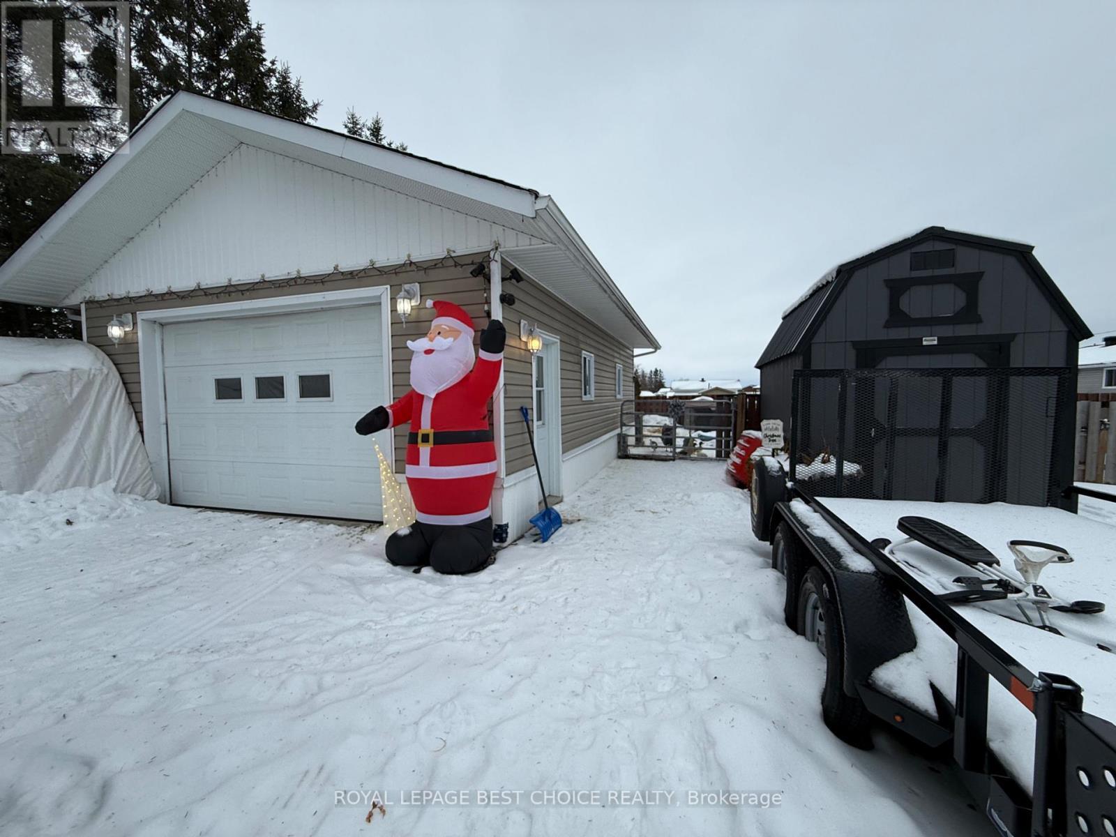 140 Caroline Court, Temiskaming Shores (New Liskeard), ON - Outdoor With Exterior