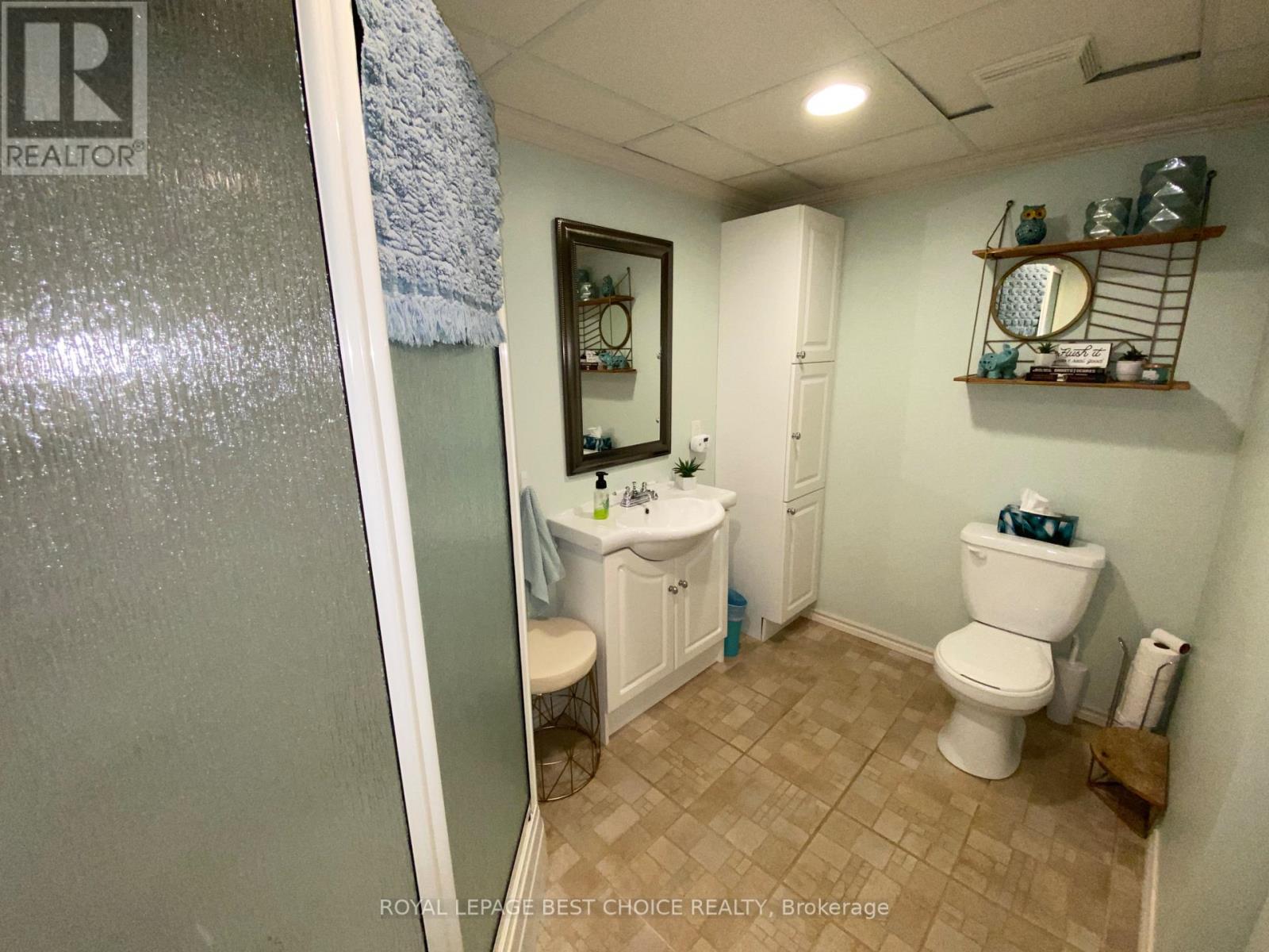 140 Caroline Court, Temiskaming Shores (New Liskeard), ON - Indoor Photo Showing Bathroom
