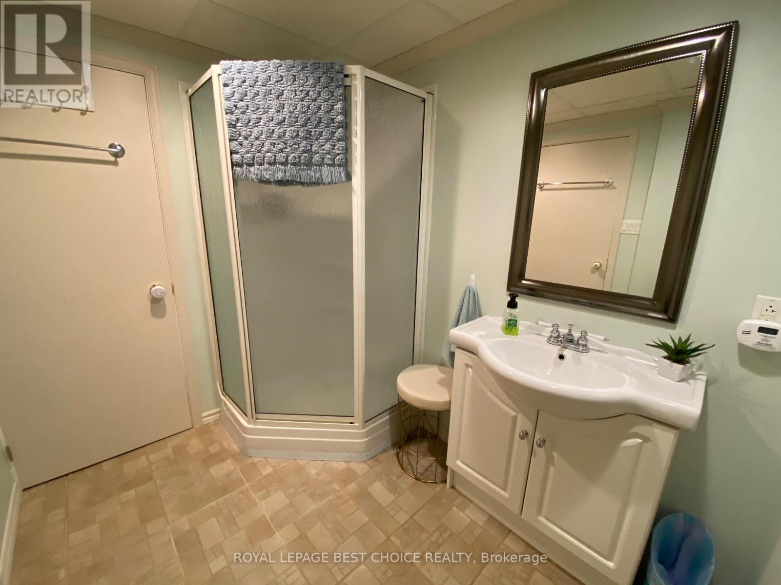 140 Caroline Court, Temiskaming Shores (New Liskeard), ON - Indoor Photo Showing Bathroom