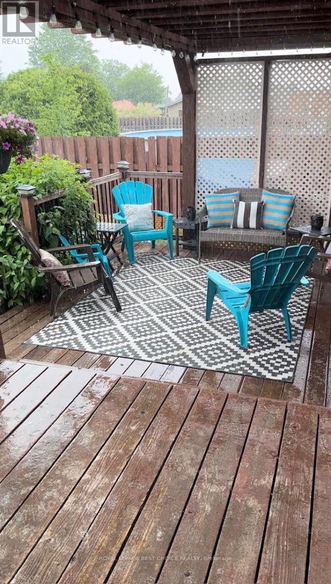 140 Caroline Court, Temiskaming Shores (New Liskeard), ON - Outdoor With Deck Patio Veranda