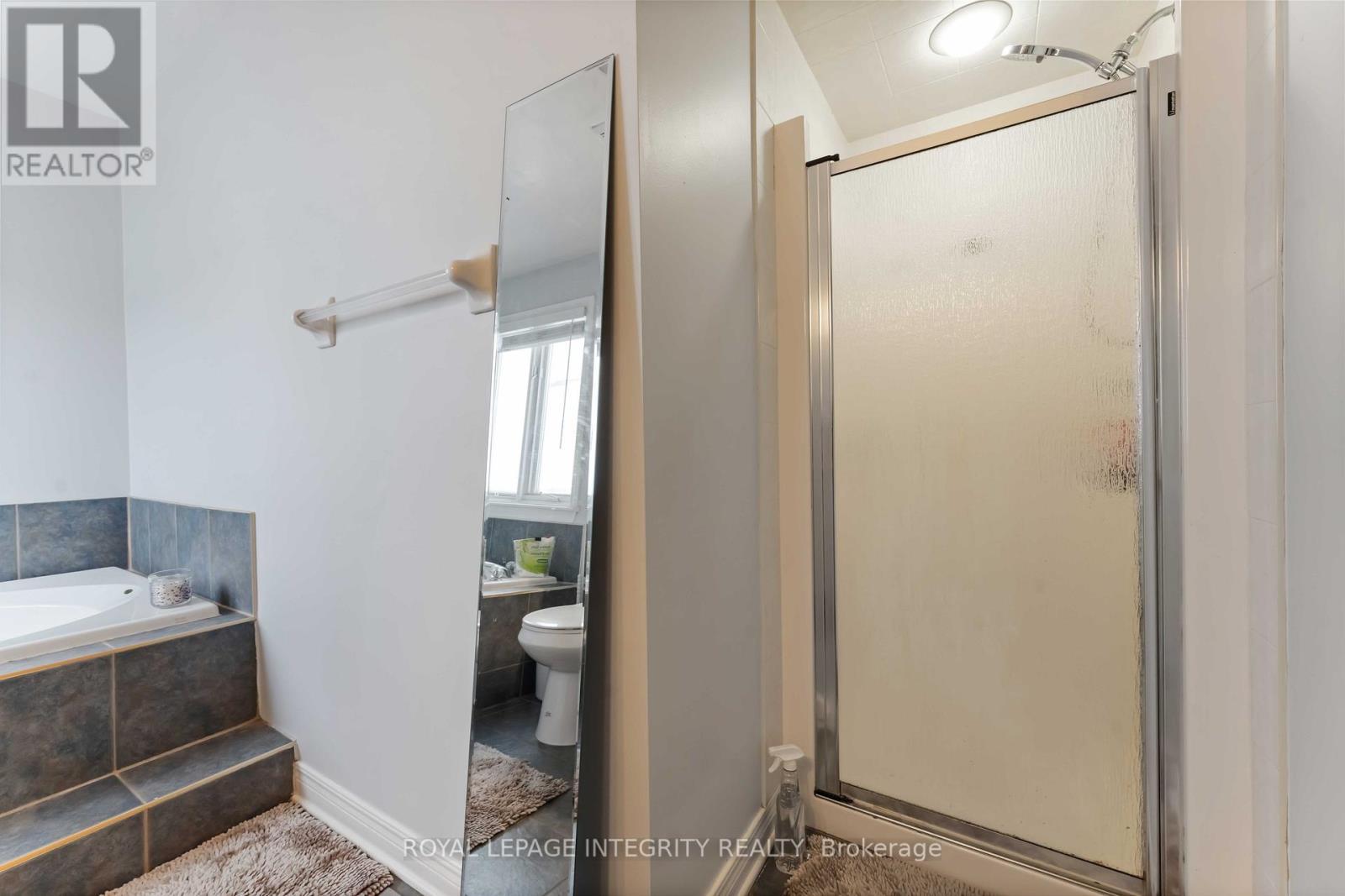 2165 Sojourn Street, Ottawa, ON - Indoor Photo Showing Bathroom