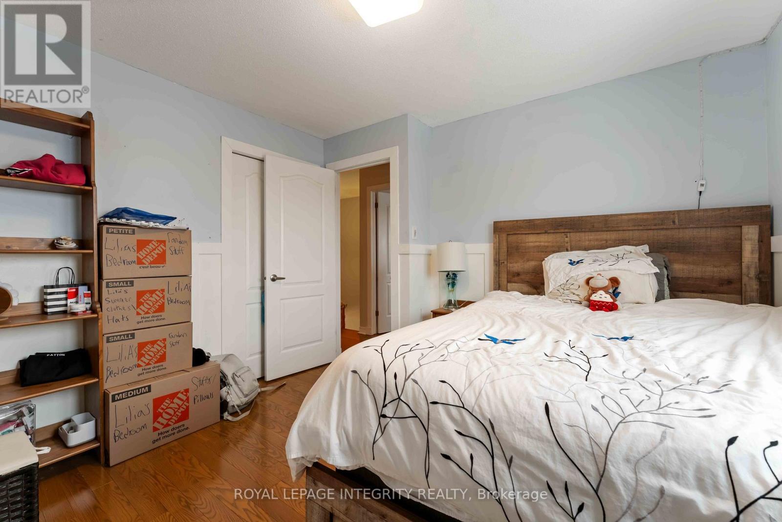 2165 Sojourn Street, Ottawa, ON - Indoor Photo Showing Bedroom