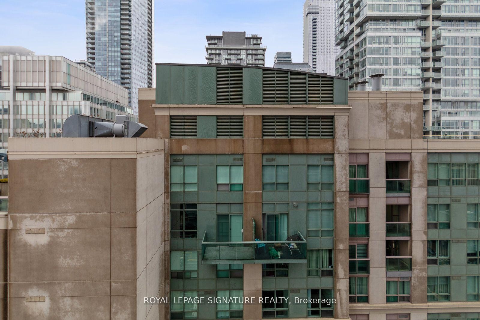 1311-215 Queen Street W, Toronto, ON - Outdoor With Facade