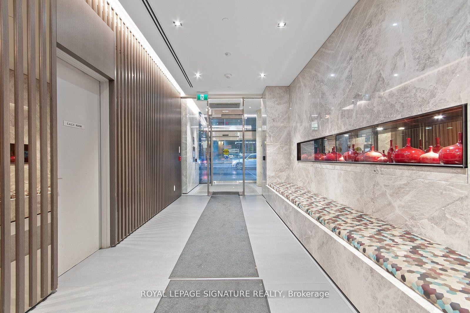 1311-215 Queen Street W, Toronto, ON - Indoor Photo Showing Other Room