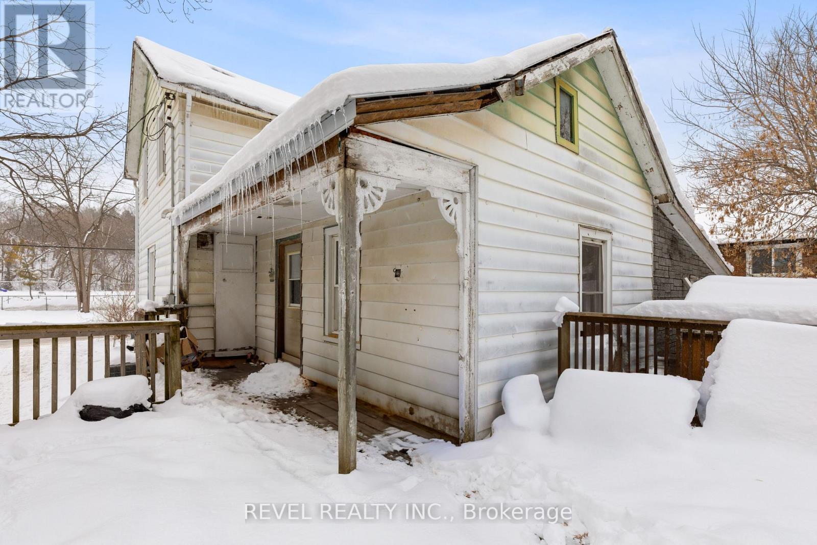 439 Metcalf Street, Tweed (Tweed (Village)), ON - Outdoor