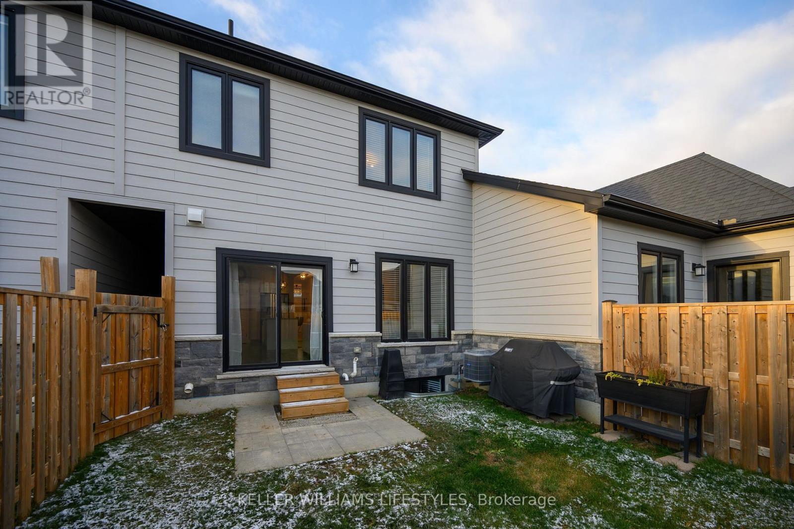 252 Doan Drive, Middlesex Centre, ON - Outdoor With Exterior