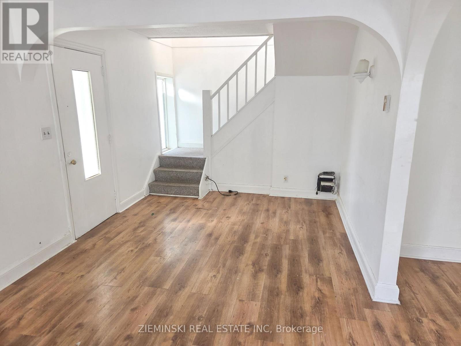 106 Commercial Avenue, Timmins (Ts - Sw), ON - Indoor Photo Showing Other Room