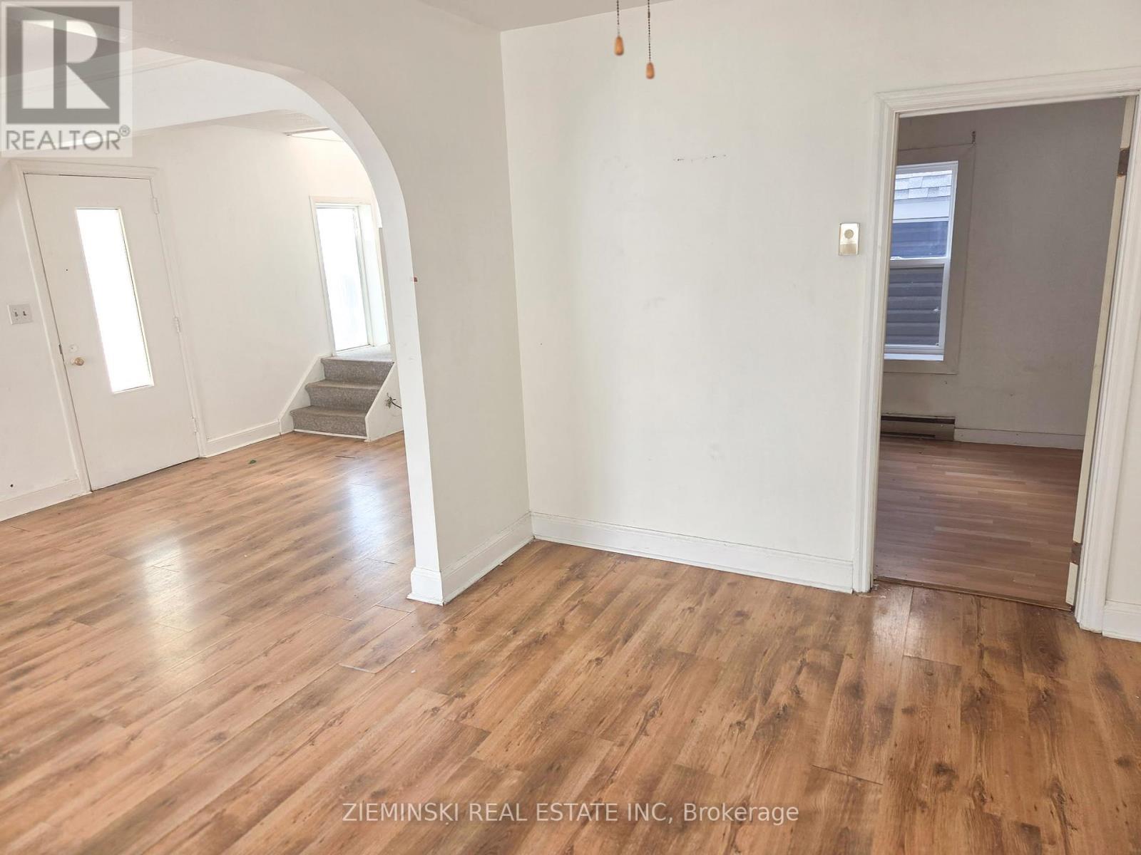 106 Commercial Avenue, Timmins (Ts - Sw), ON - Indoor Photo Showing Other Room