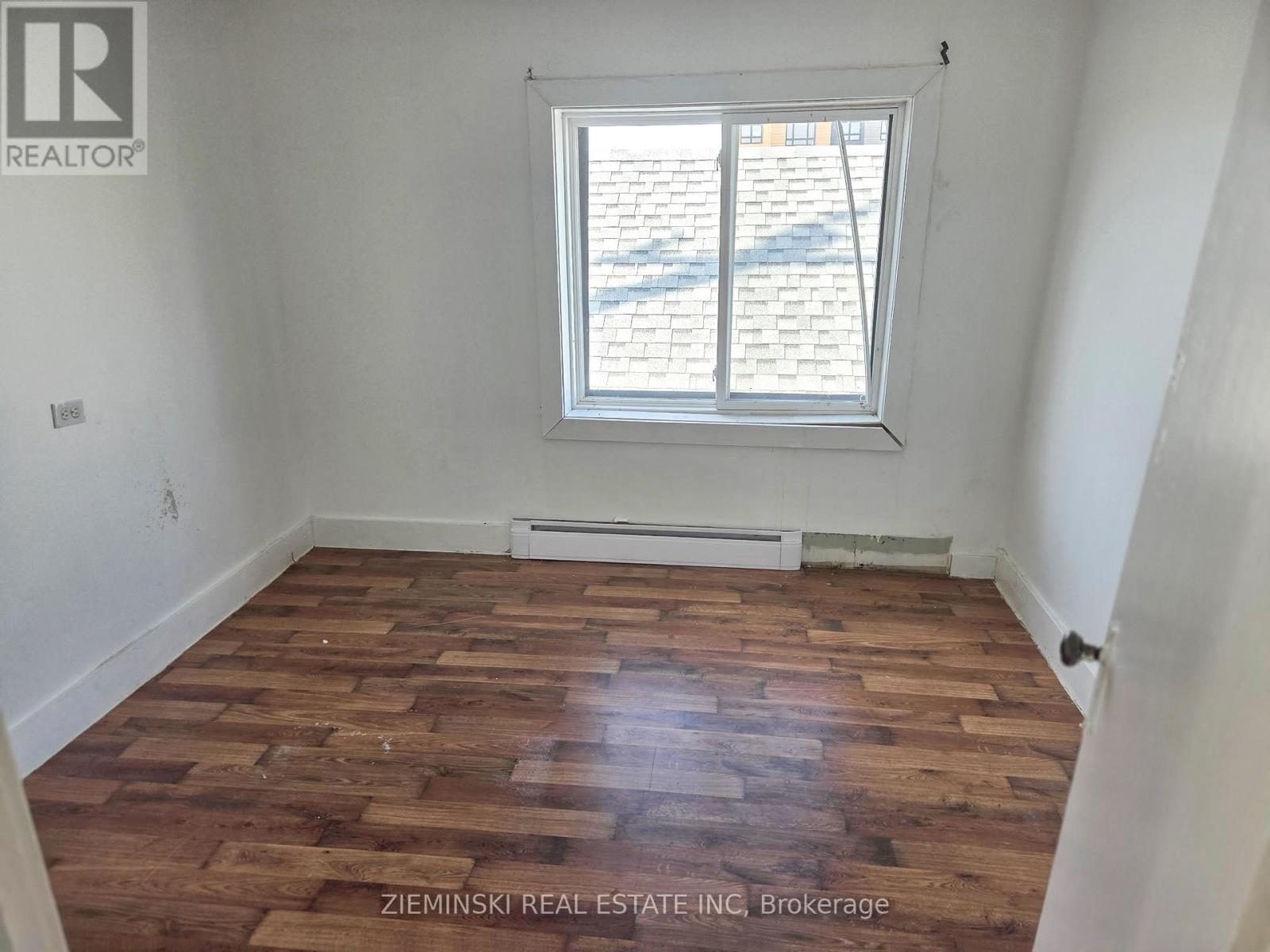 106 Commercial Avenue, Timmins (Ts - Sw), ON - Indoor Photo Showing Other Room