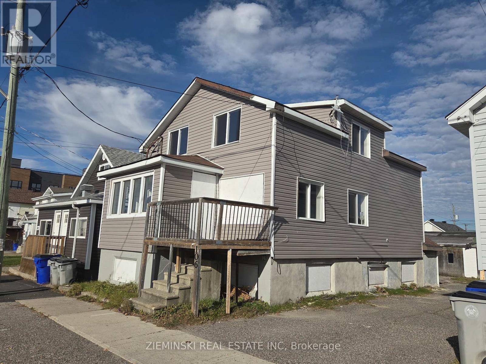 106 Commercial Avenue, Timmins (Ts - Sw), ON - Outdoor