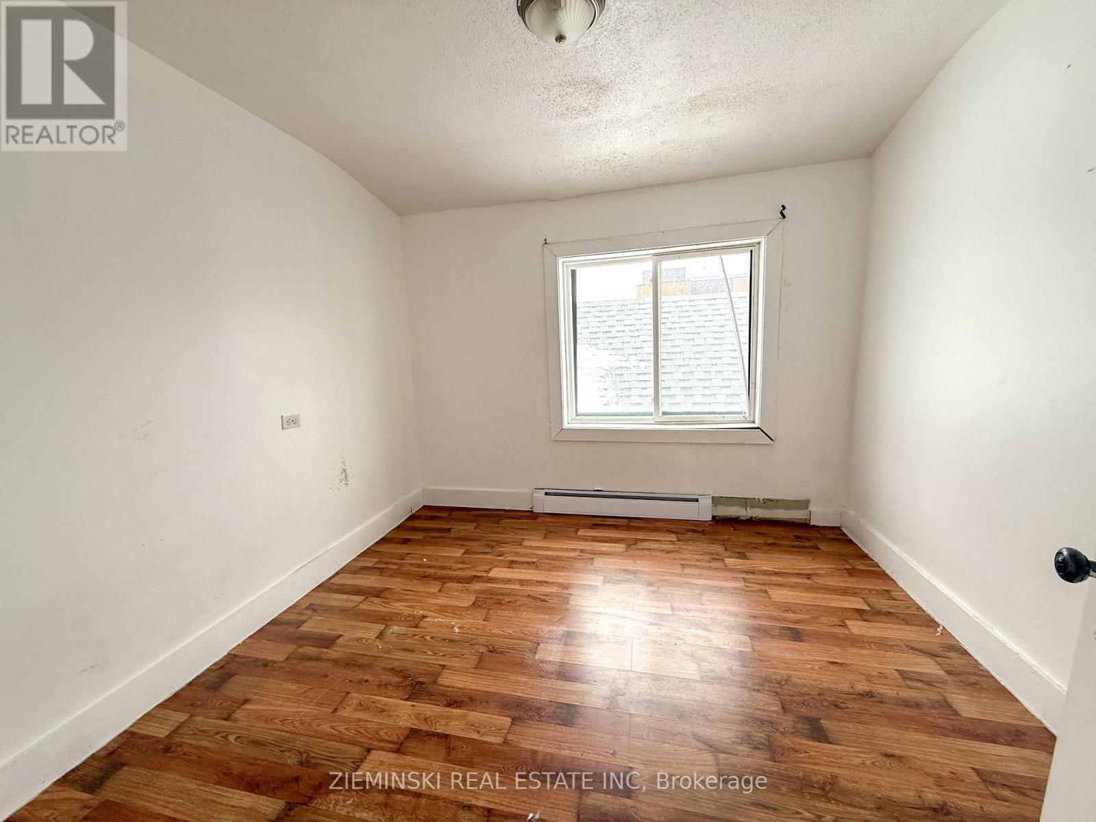 106 Commercial Avenue, Timmins (Ts - Sw), ON - Indoor Photo Showing Other Room