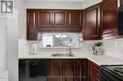 Pass-through kitchen for hosting -