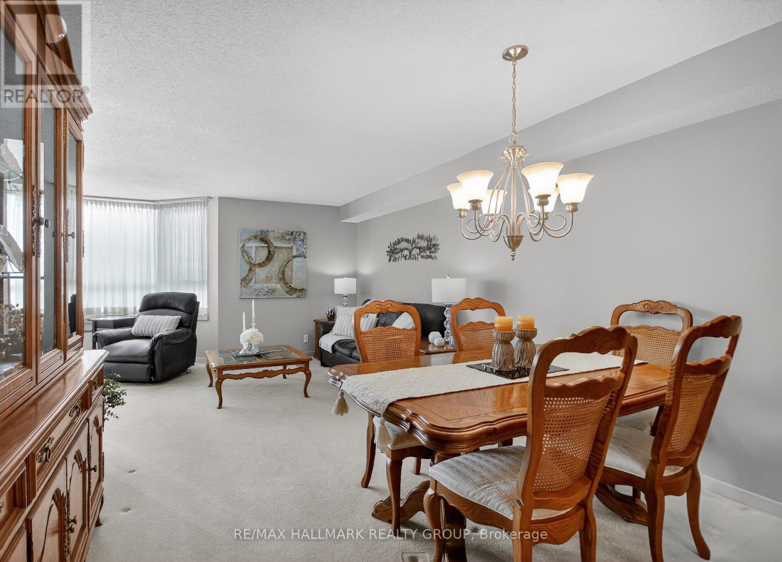 617 - 80 Sandcastle Drive, Ottawa, ON - Indoor Photo Showing Dining Room