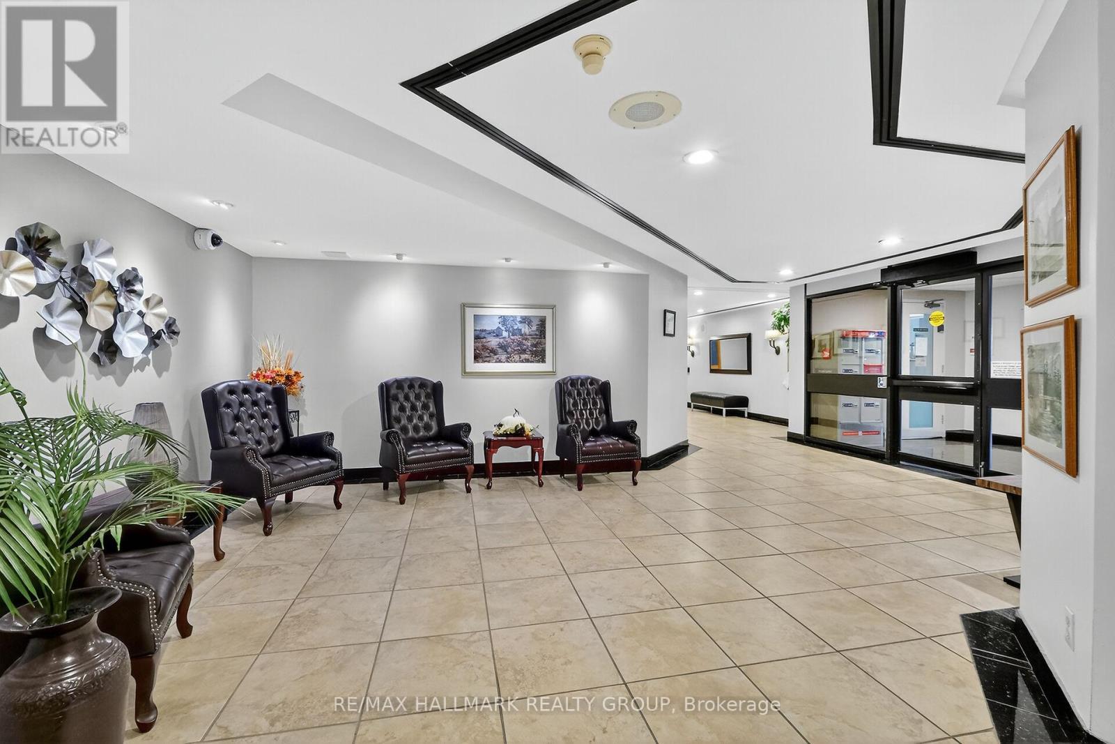 Well-managed, welcoming community - 617 - 80 Sandcastle Drive, Ottawa, ON - Indoor Photo Showing Other Room