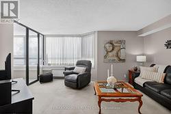 Southeast-facing natural light -