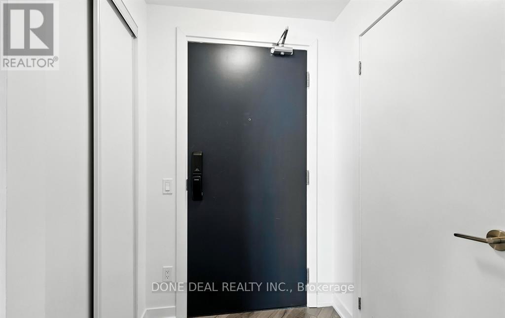 722 - 405 Dundas Street W, Oakville, ON - Photo Showing Other Room