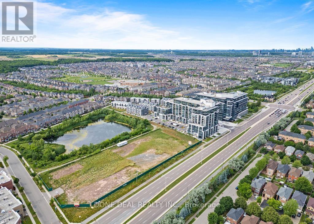 722 - 405 Dundas Street W, Oakville, ON - Outdoor With View