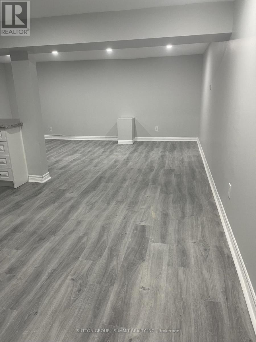 2257 Hanbury Court, Burlington, ON - Indoor Photo Showing Other Room