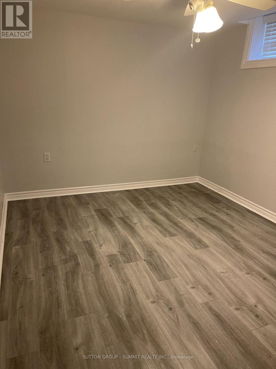 2257 Hanbury Court, Burlington, ON - Indoor Photo Showing Other Room