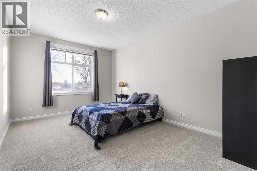 205, 59 22 Avenue Sw, Calgary, AB - Indoor Photo Showing Bedroom