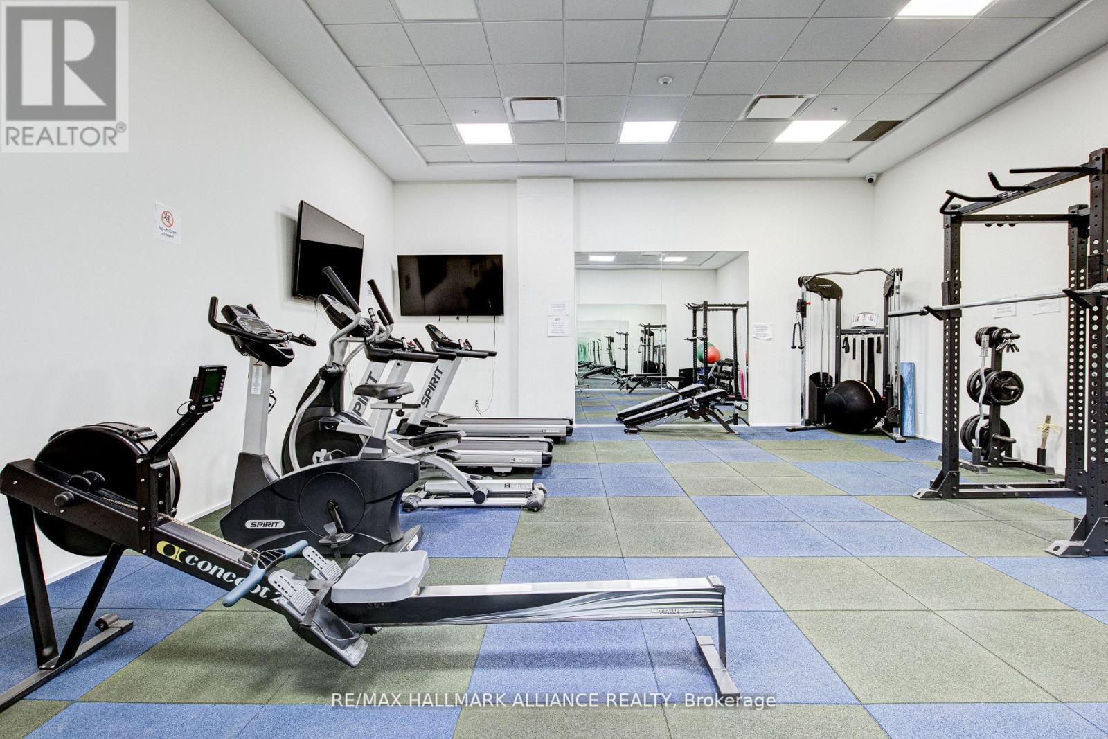 1508 - 100 Garment Street, Kitchener, ON - Indoor Photo Showing Gym Room