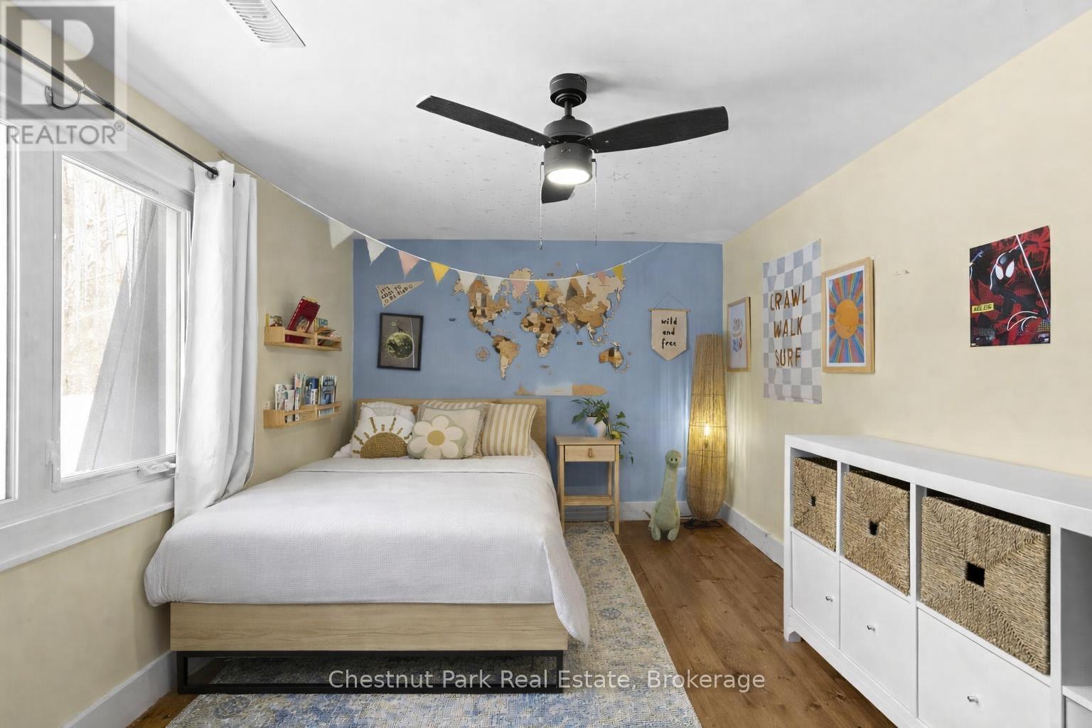 4478 Southwood Road, Muskoka Lakes (Wood (Muskoka Lakes)), ON - Indoor Photo Showing Bedroom