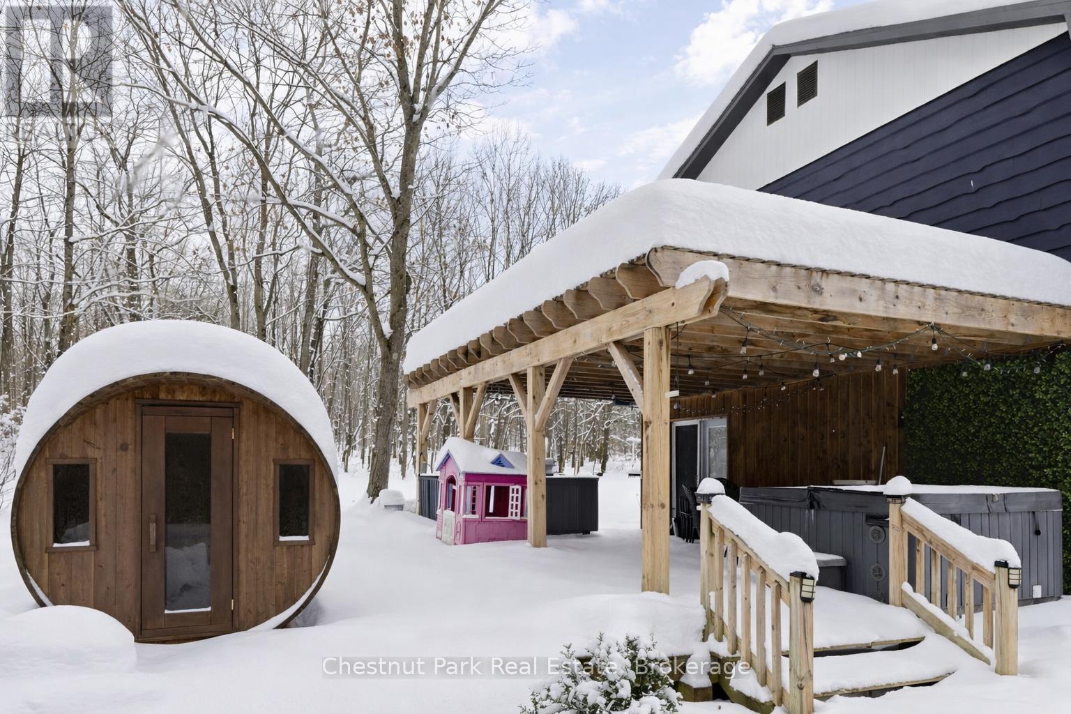 4478 Southwood Road, Muskoka Lakes (Wood (Muskoka Lakes)), ON - Outdoor