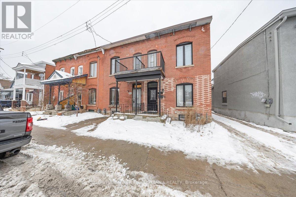 281 Cambridge Street N, Ottawa, ON - Outdoor