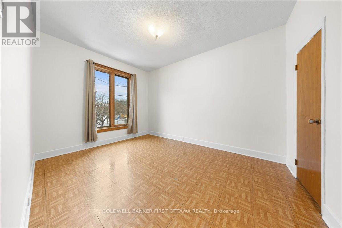 281 Cambridge Street N, Ottawa, ON - Indoor Photo Showing Other Room