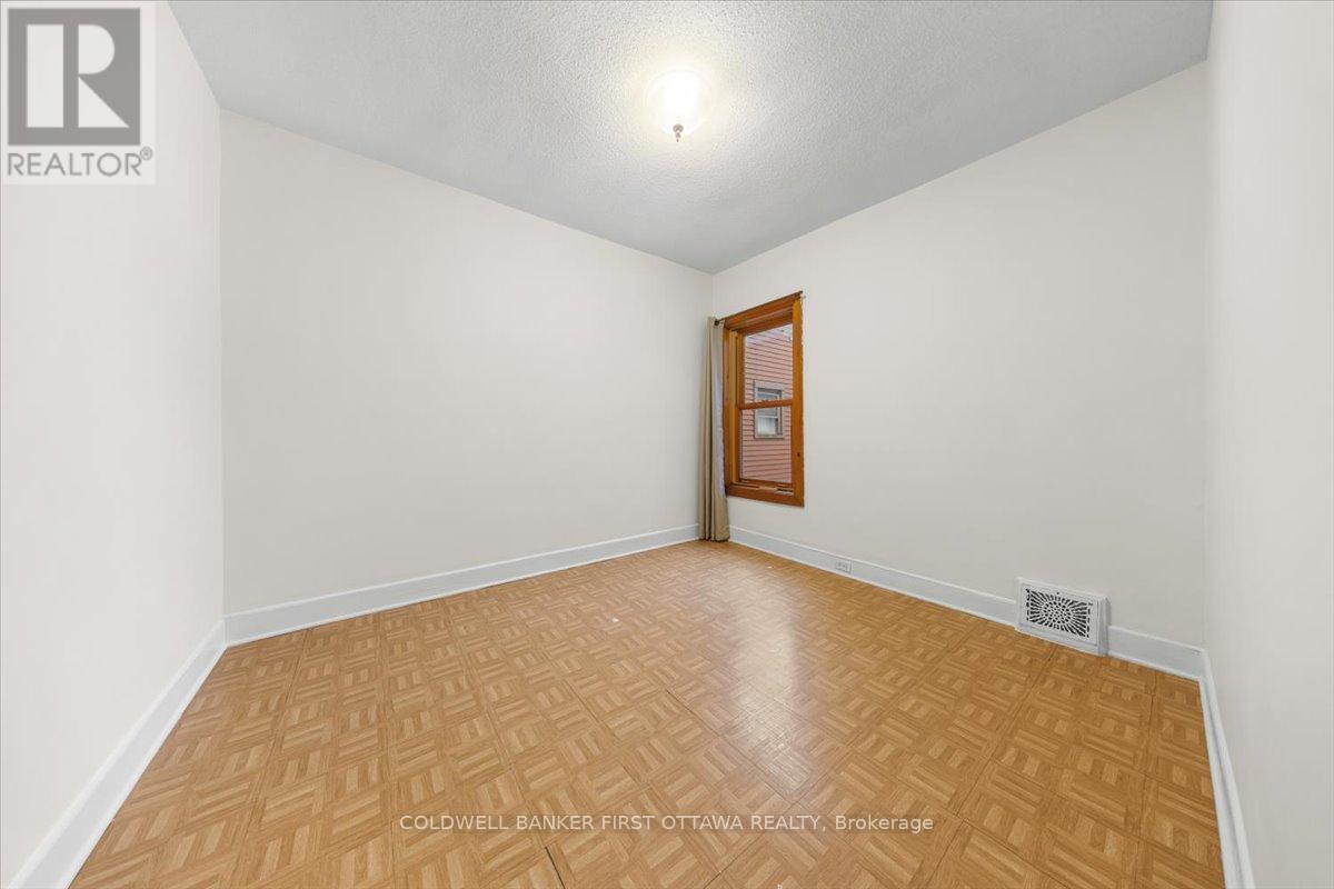 281 Cambridge Street N, Ottawa, ON - Indoor Photo Showing Other Room