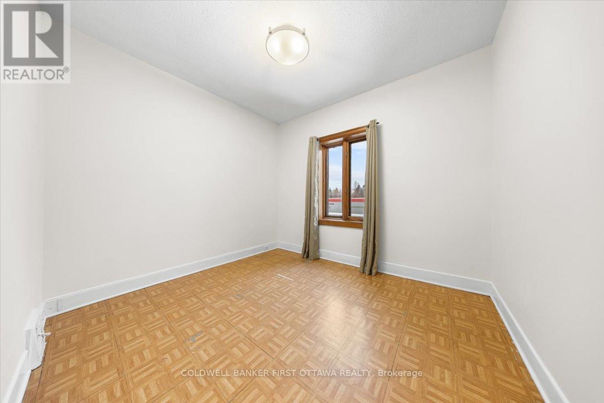 281 Cambridge Street N, Ottawa, ON - Indoor Photo Showing Other Room