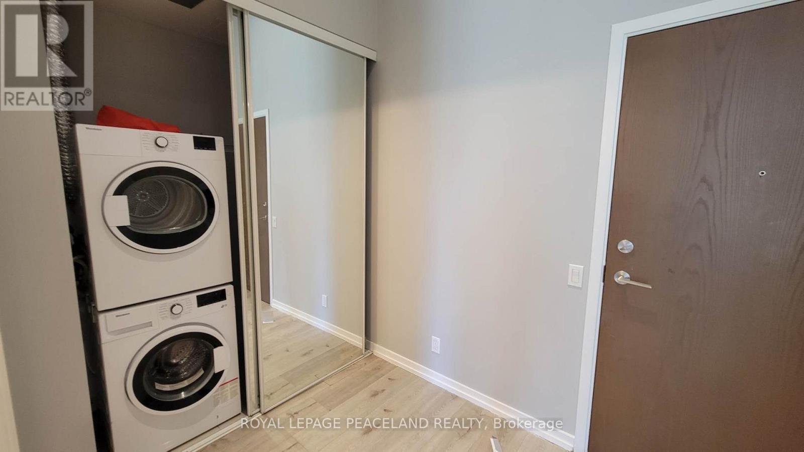 101 - 7890 Jane Street, Vaughan, ON - Indoor Photo Showing Laundry Room
