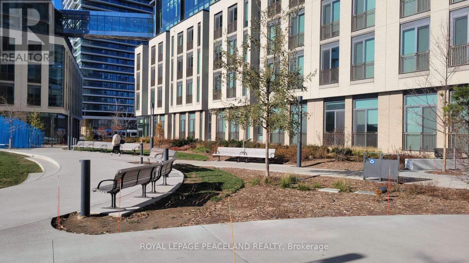 101 - 7890 Jane Street, Vaughan, ON - Outdoor With Facade