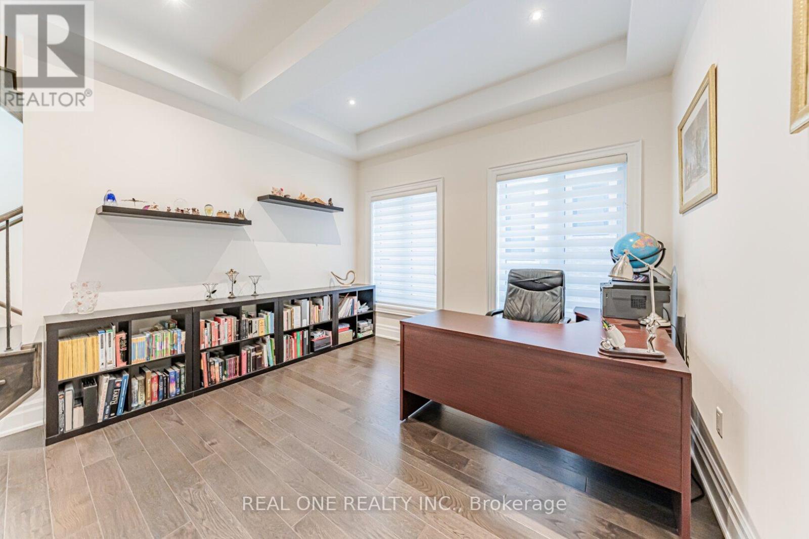 45 Shining Willow Court, Richmond Hill, ON - Indoor Photo Showing Office