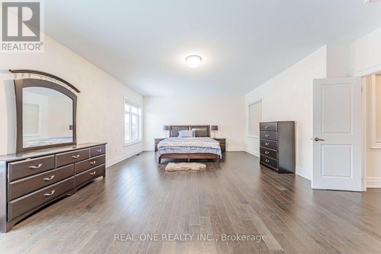 45 Shining Willow Court, Richmond Hill, ON - Indoor