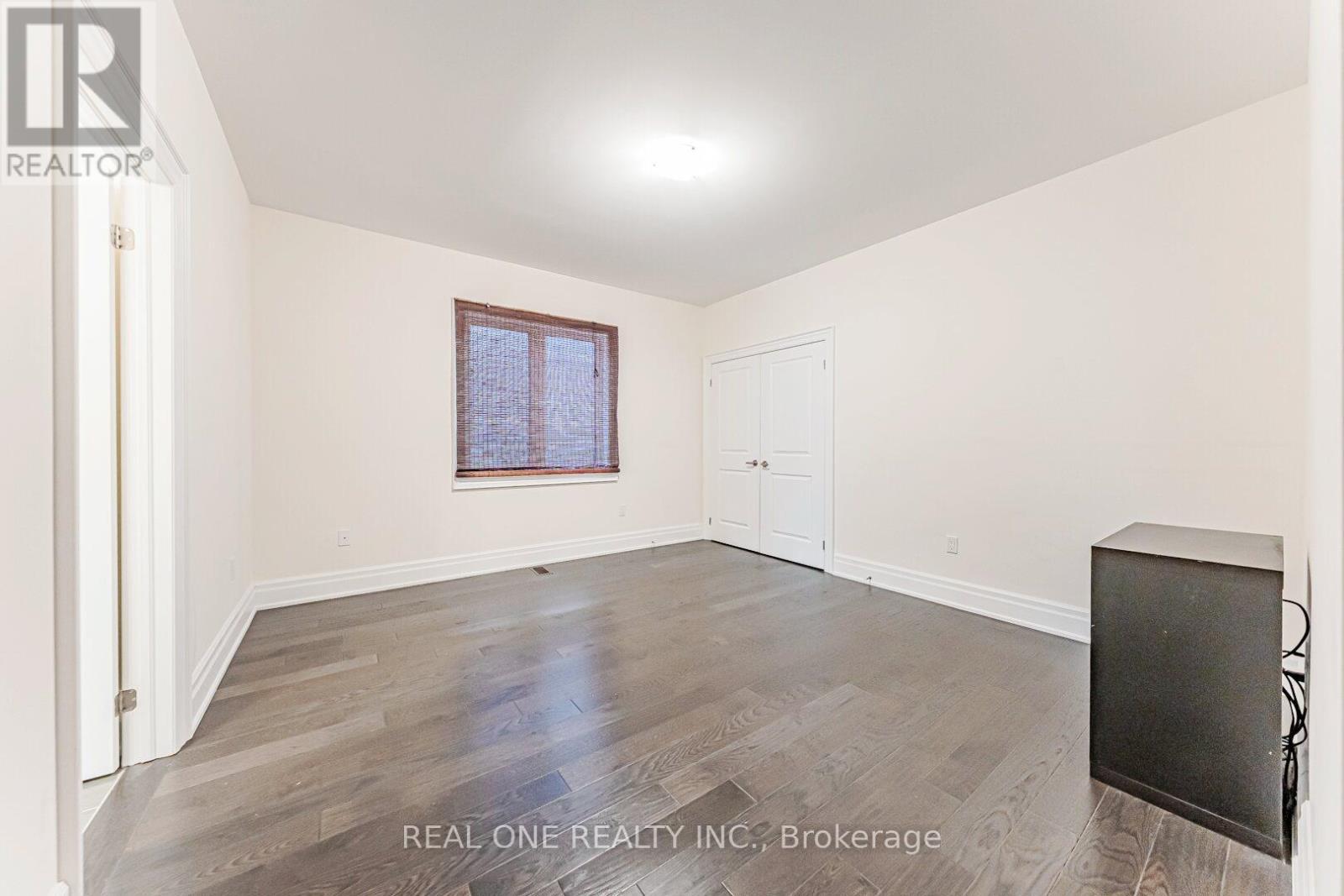 45 Shining Willow Court, Richmond Hill, ON - Indoor Photo Showing Other Room