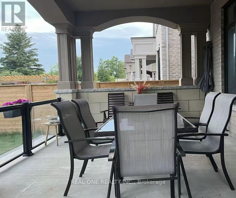 45 Shining Willow Court, Richmond Hill, ON - Outdoor With Exterior