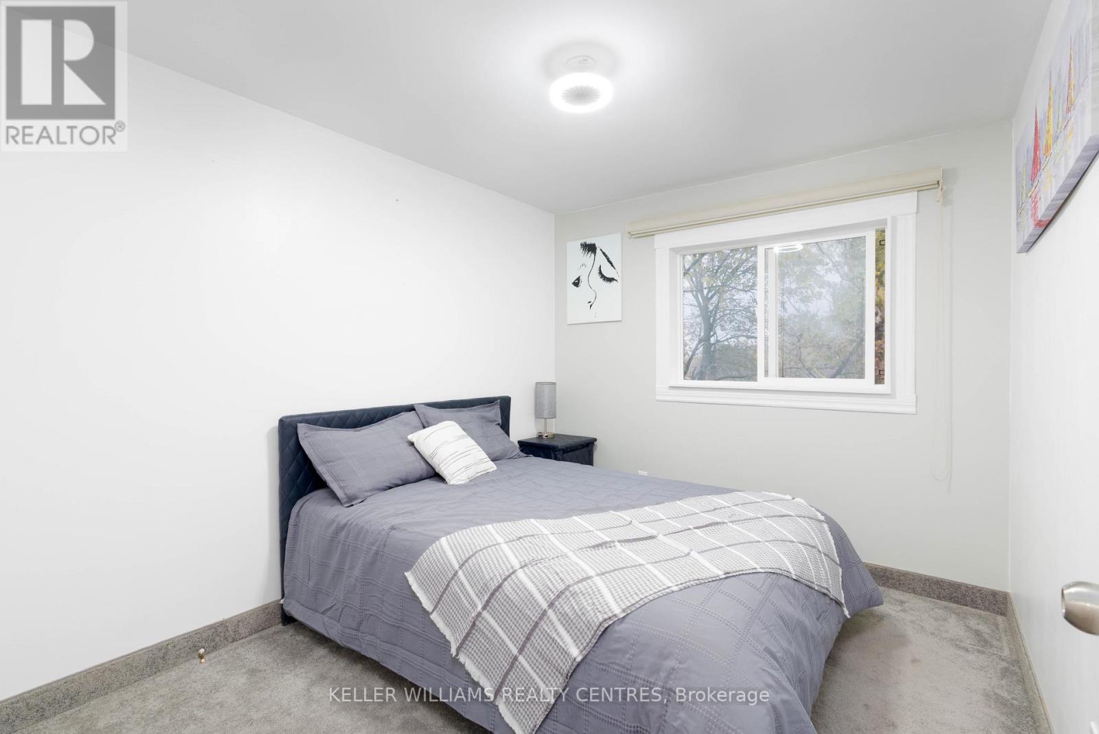 66 Chaucer Crescent, Barrie, ON - Indoor Photo Showing Bedroom