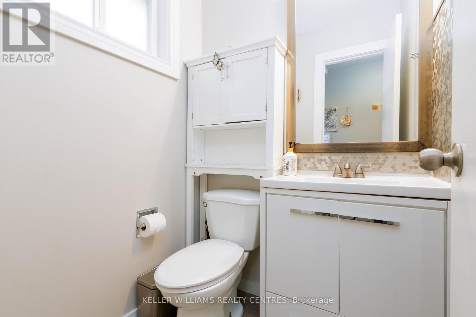 66 Chaucer Crescent, Barrie, ON - Indoor Photo Showing Bathroom
