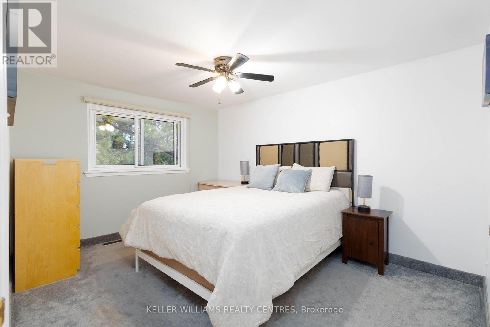 66 Chaucer Crescent, Barrie, ON - Indoor Photo Showing Bedroom