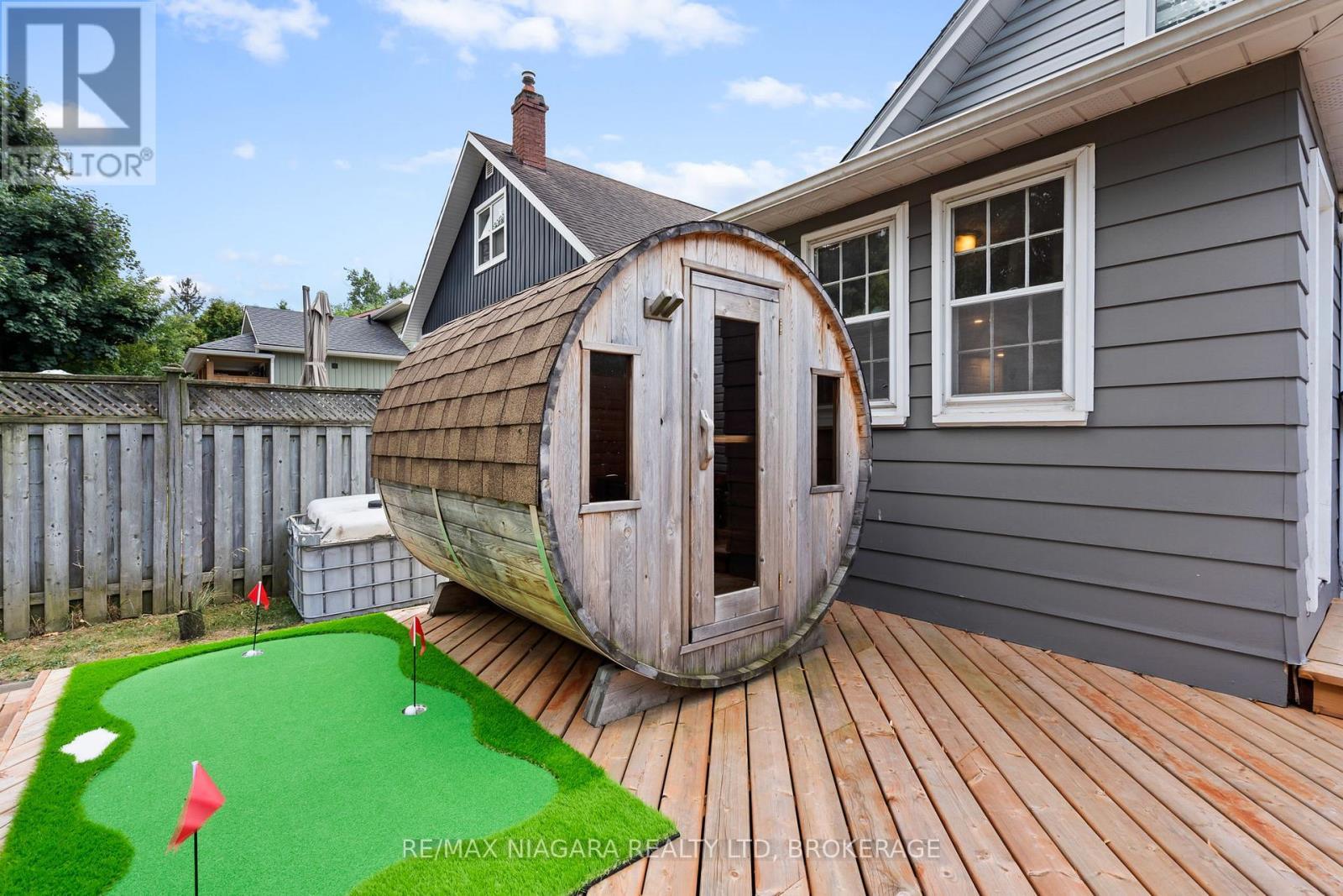 5690 Highland Avenue, Niagara Falls (Hospital), ON - Outdoor With Exterior