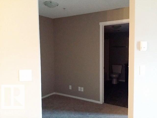 #312 3207 James Mowatt Trail Sw, Edmonton, AB - Indoor Photo Showing Other Room