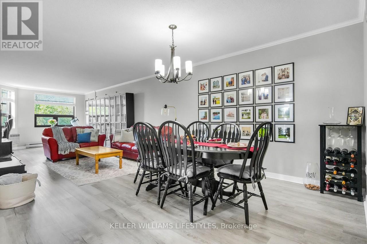 604 - 549 Ridout Street N, London East (East F), ON - Indoor