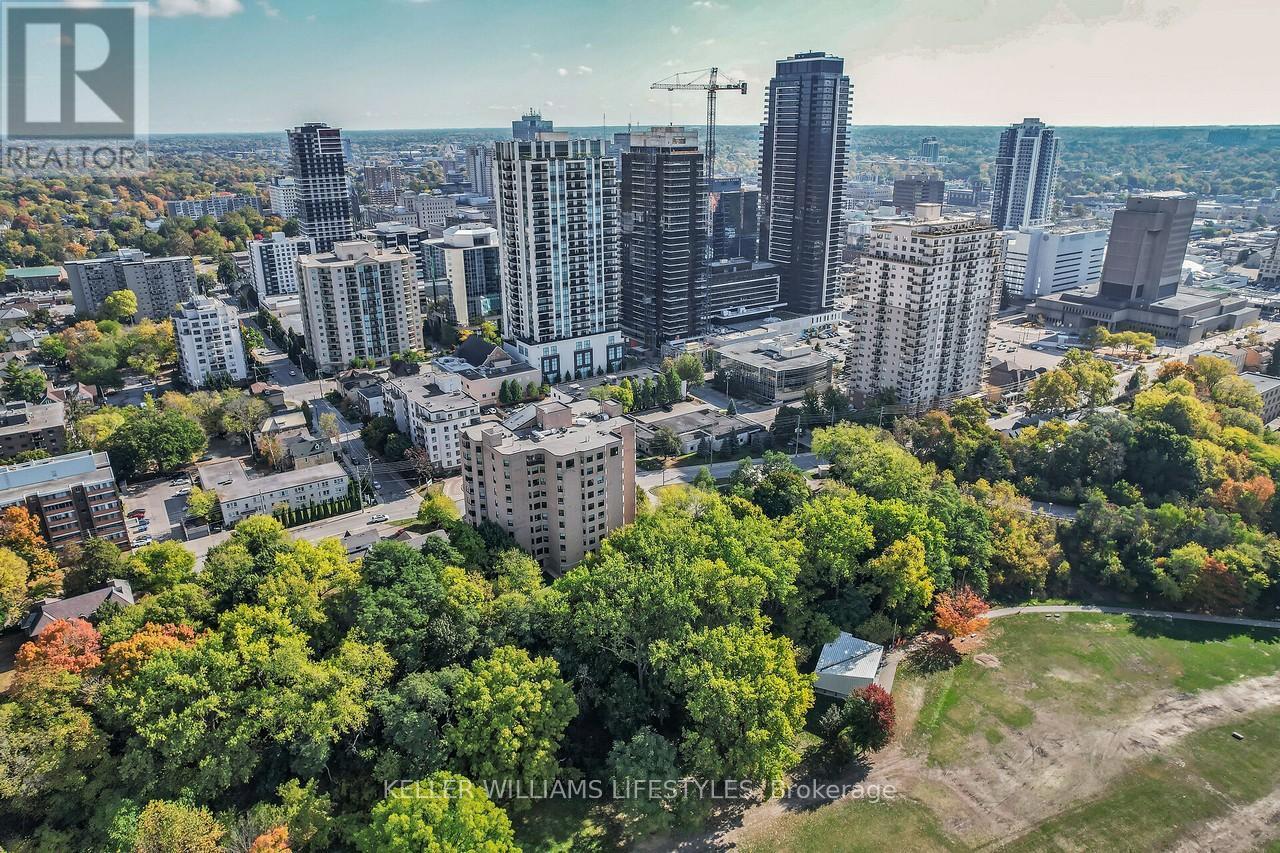 604 - 549 Ridout Street N, London East (East F), ON - Outdoor With View