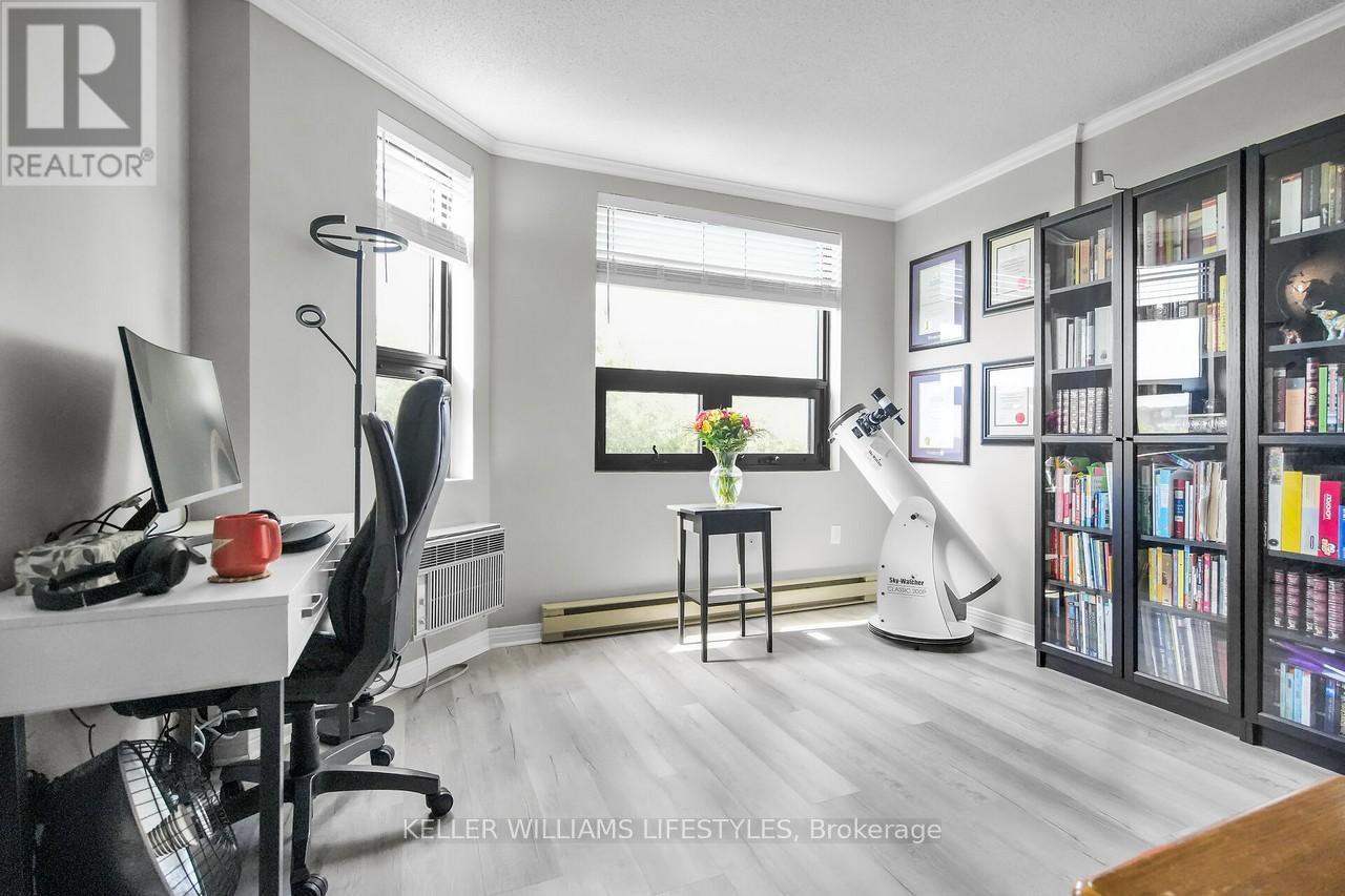 604 - 549 Ridout Street N, London East (East F), ON - Indoor Photo Showing Other Room