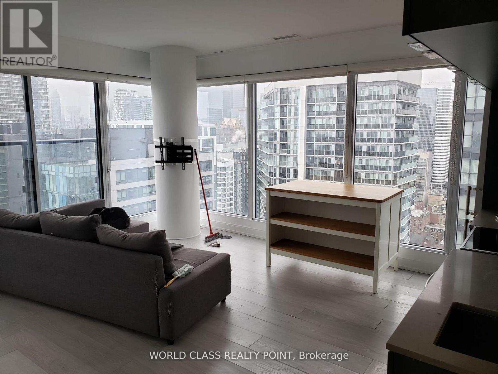 3710 - 181 Dundas Street E, Toronto, ON - Indoor Photo Showing Living Room