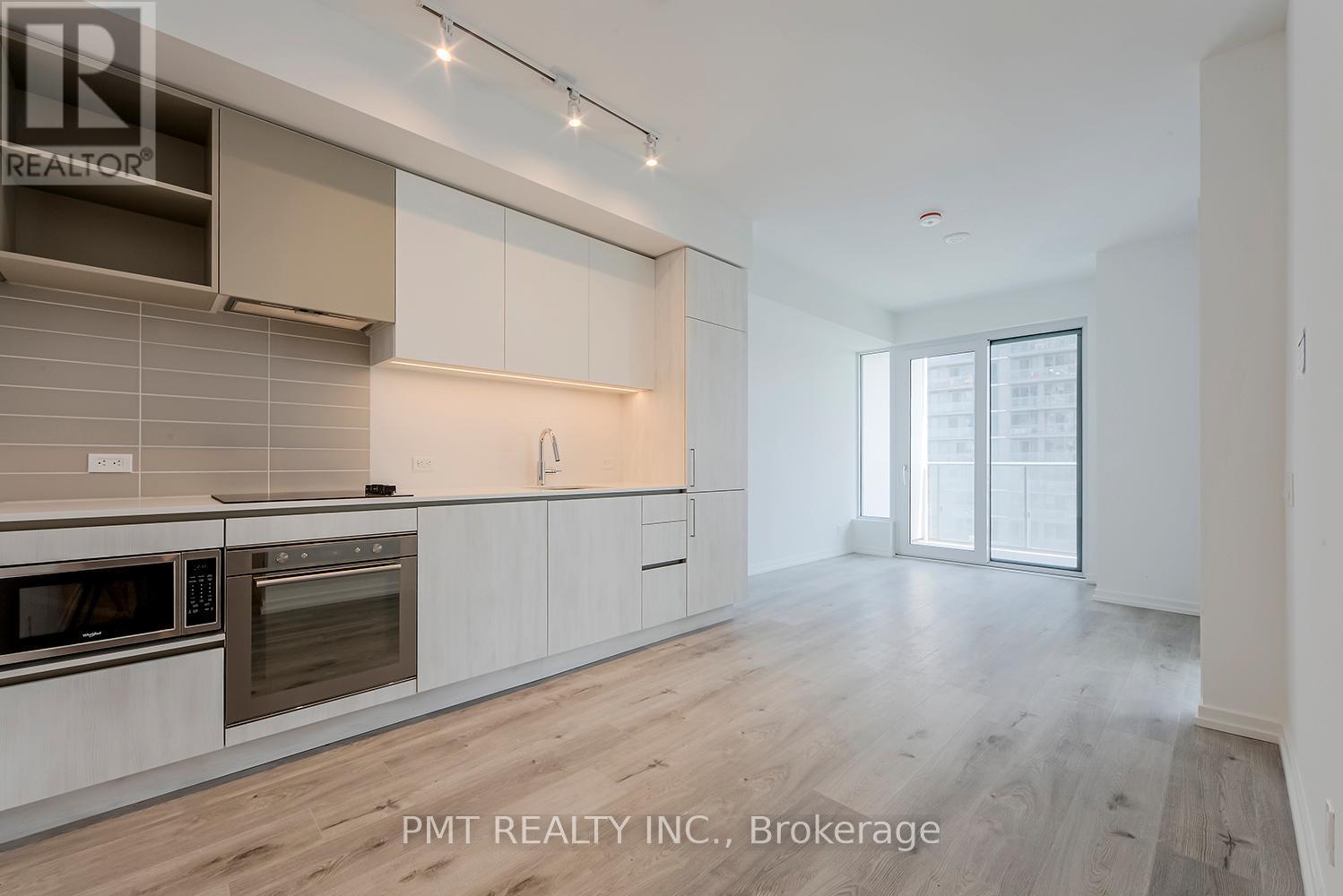 2711 - 7890 Jane Street, Vaughan, ON - Indoor Photo Showing Kitchen