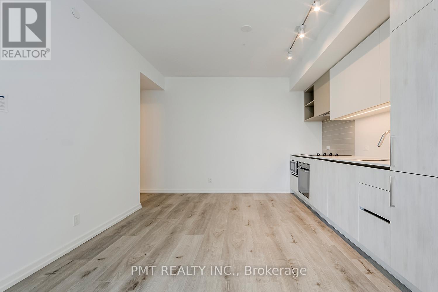 2711 - 7890 Jane Street, Vaughan, ON - Indoor