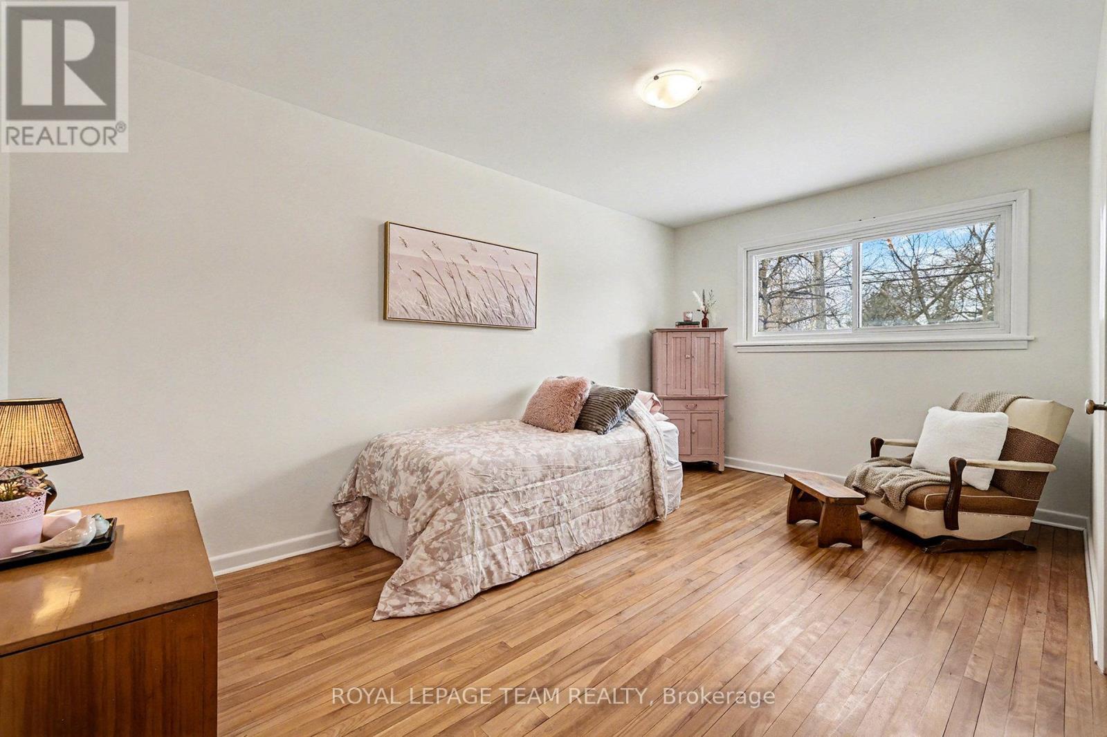 733 Halstead Street, Ottawa, ON - Indoor Photo Showing Bedroom