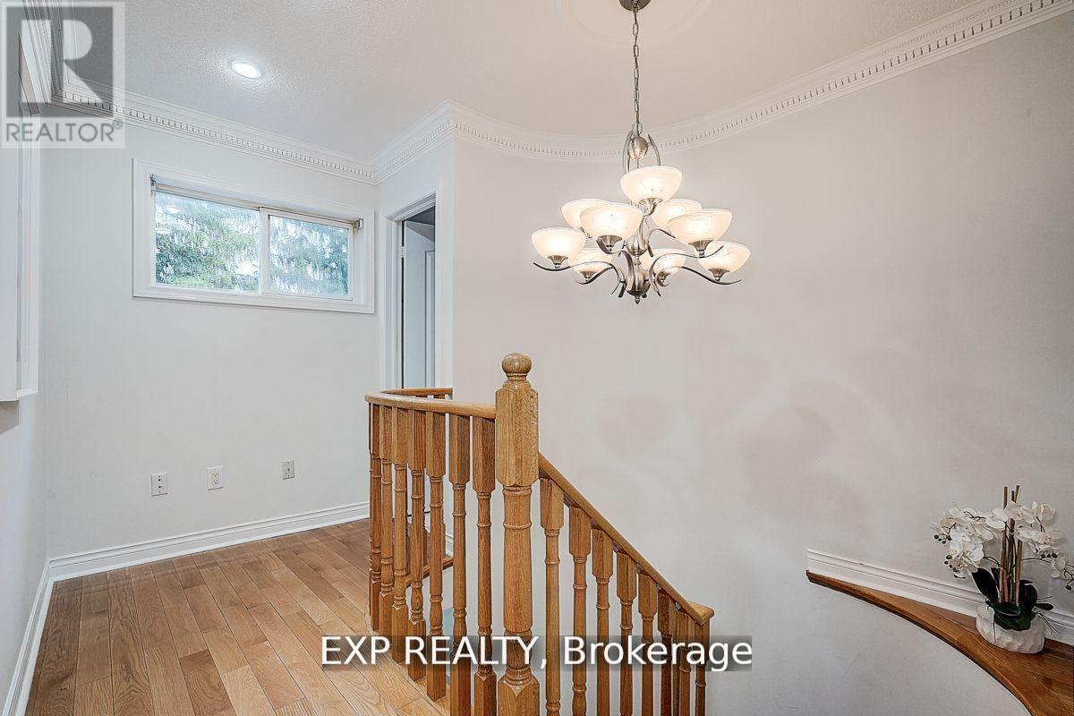 12 Tormina Court, Markham, ON - Indoor Photo Showing Other Room